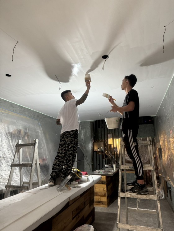 高雄天花板室內裝潢